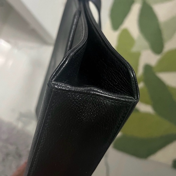 Vintage Authentic Black YSL Leather Crossbody Bag - Picture 4 of 6